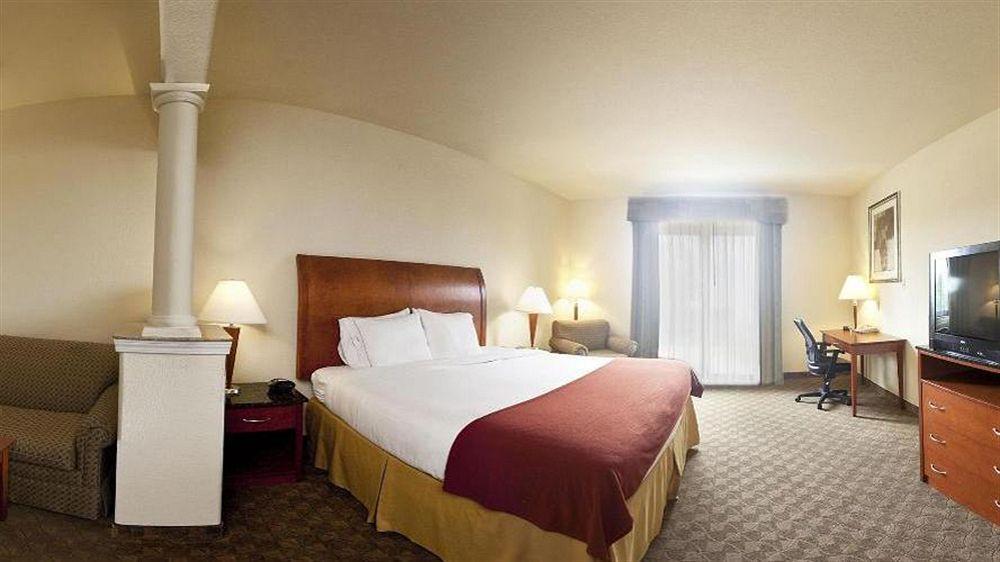 Holiday Inn Express Hotel And Suites Fairfield-North By Ihg Eksteriør billede
